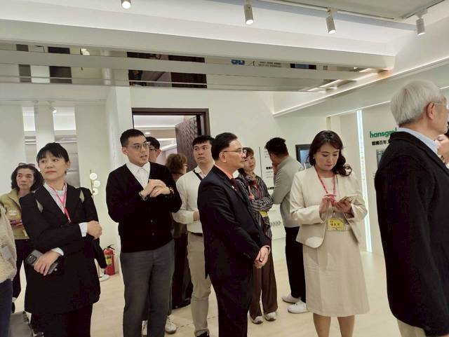 1380573_23501a131564e4ccacba65e349523933